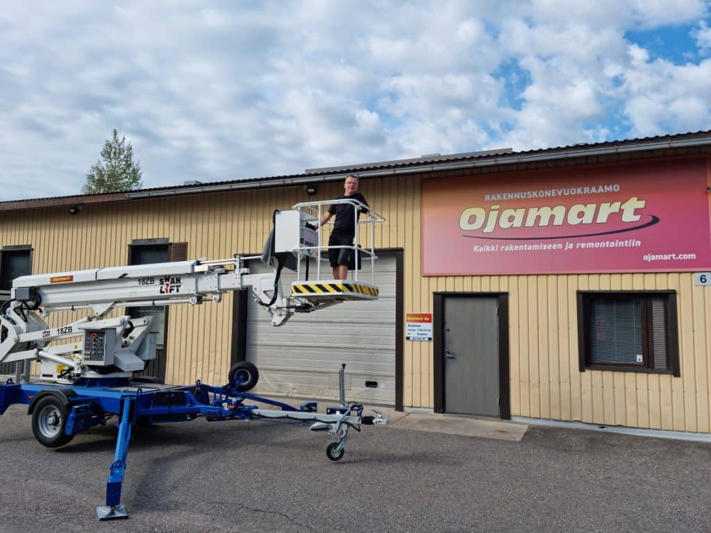 Juha Ojala Swanlift-nostimen kyydissä